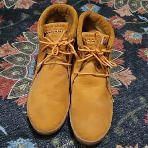 Men's Suede Chukka Boots in Tan Size 9
